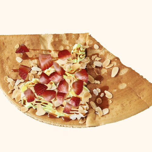 Crepe Dâu Tươi Hạnh Nhân Caramel Kem Bông Matcha